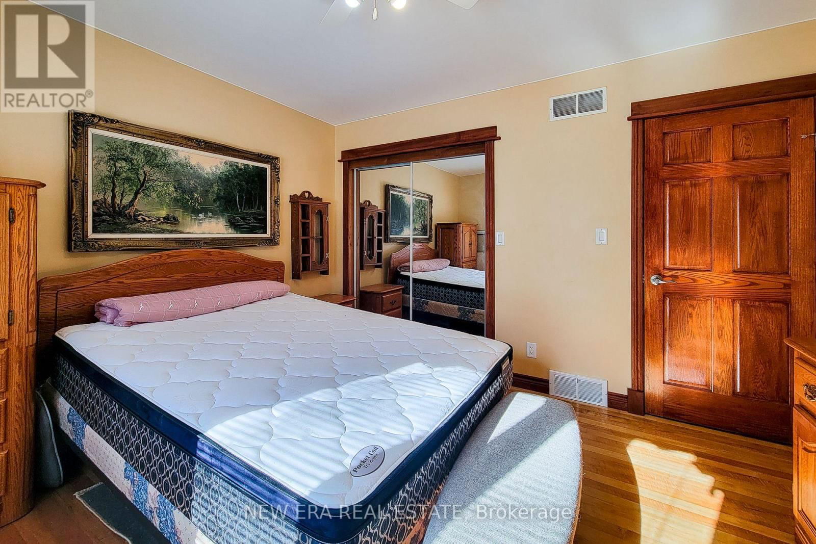 8831 SCHISLER ROAD Image 33