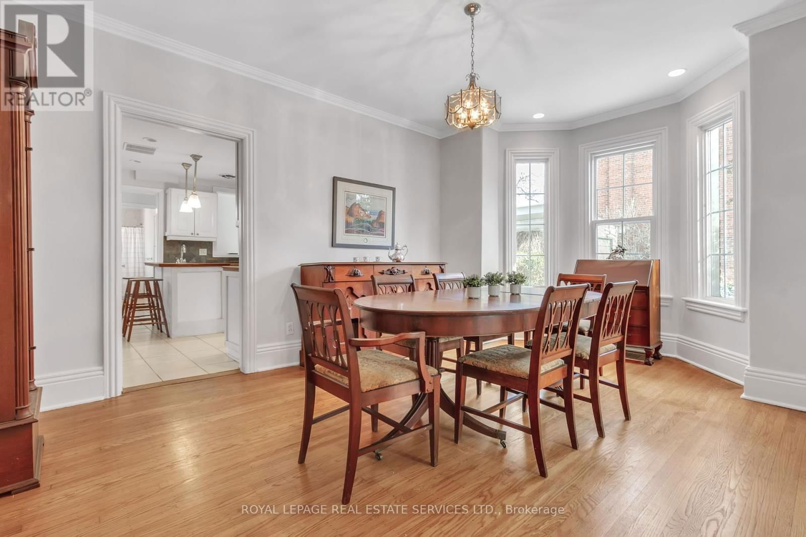 8 DUFF STREET Image 11