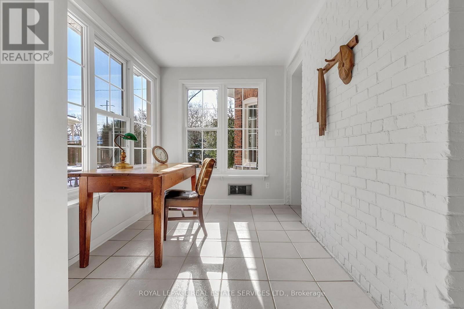 8 DUFF STREET Image 17