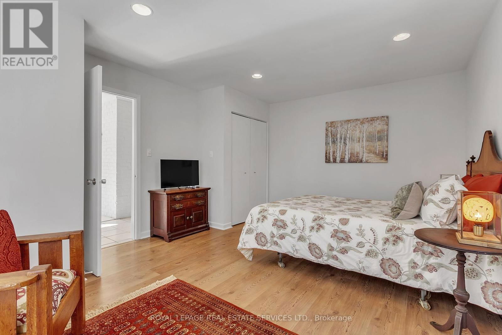 8 DUFF STREET Image 22
