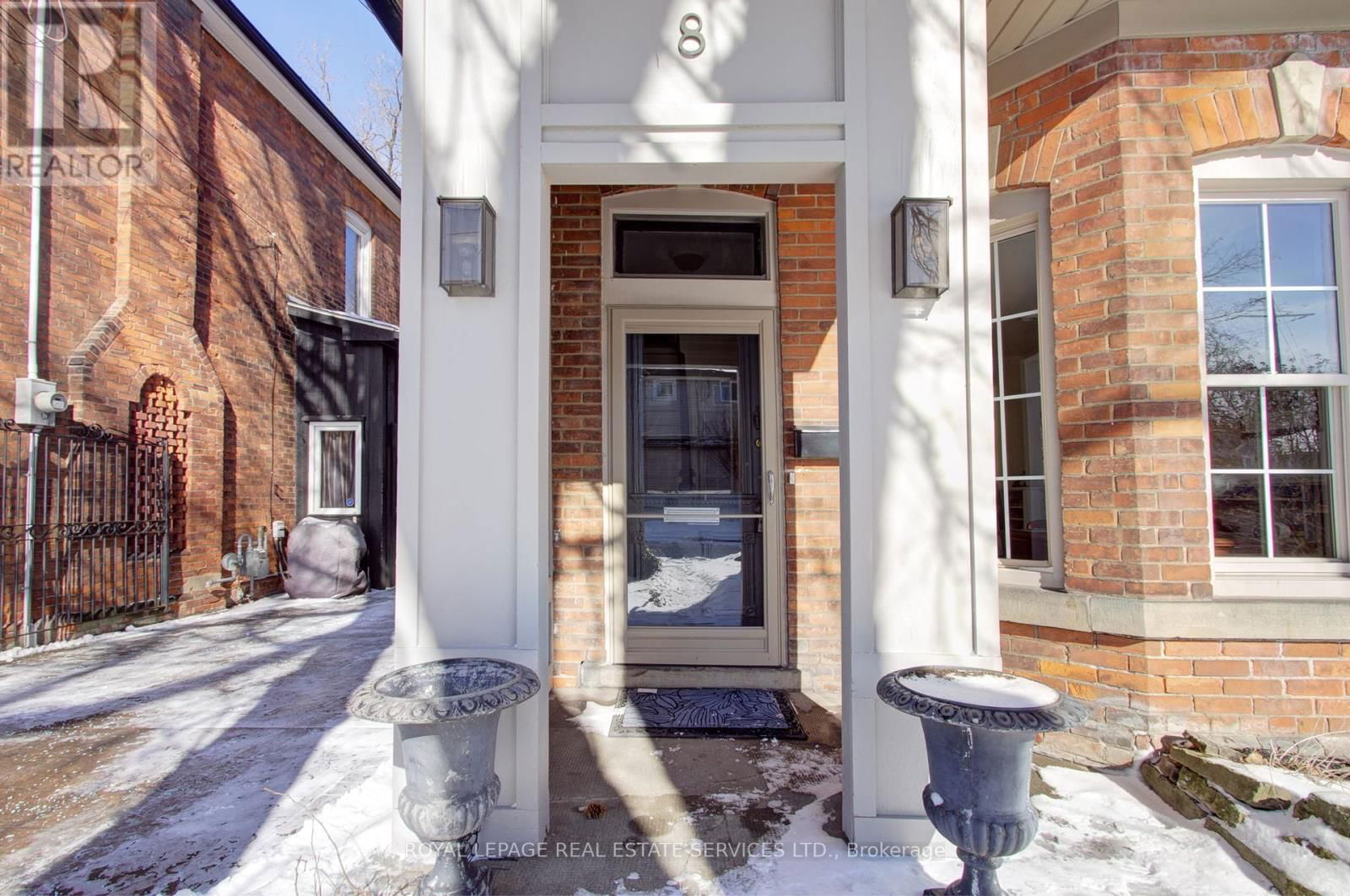 8 DUFF STREET Image 3