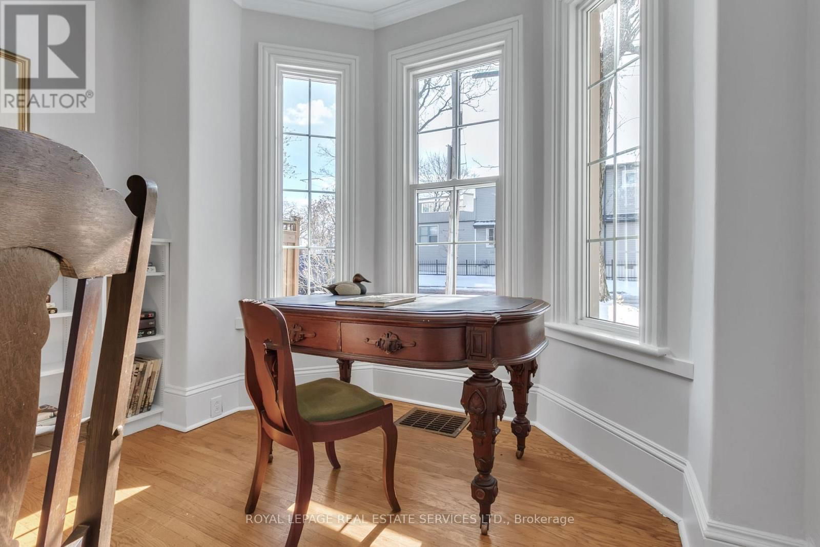 8 DUFF STREET Image 9