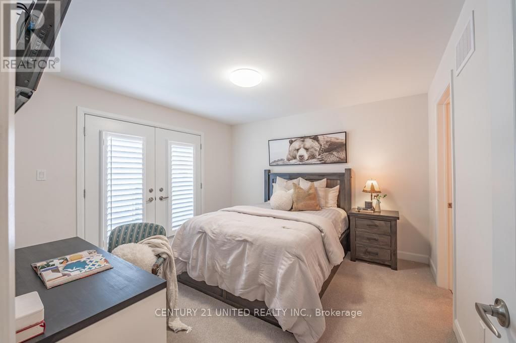 531 CLAYTON AVENUE Image 17