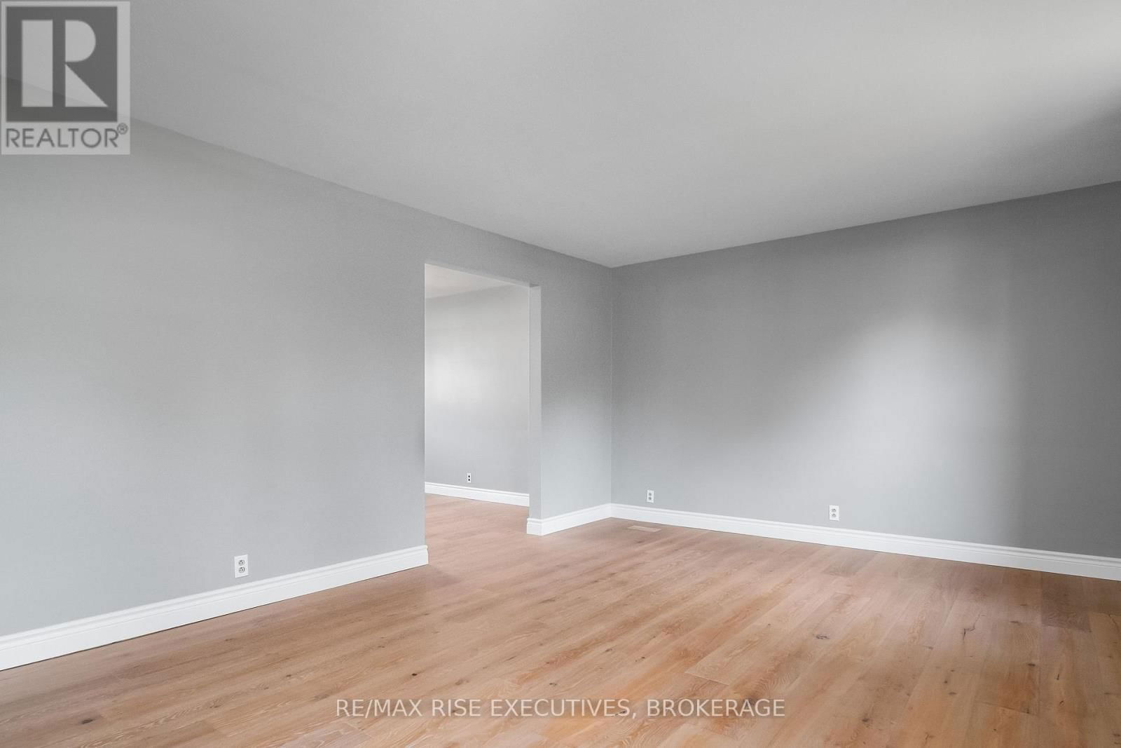 282 WELBORNE AVENUE Image 11