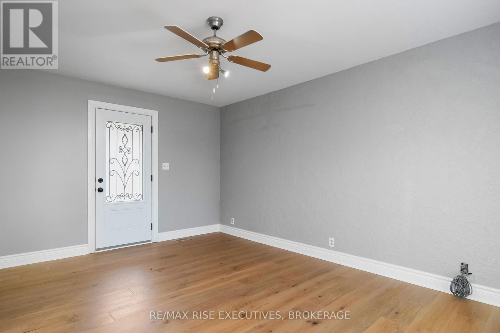 282 WELBORNE AVENUE Image 25