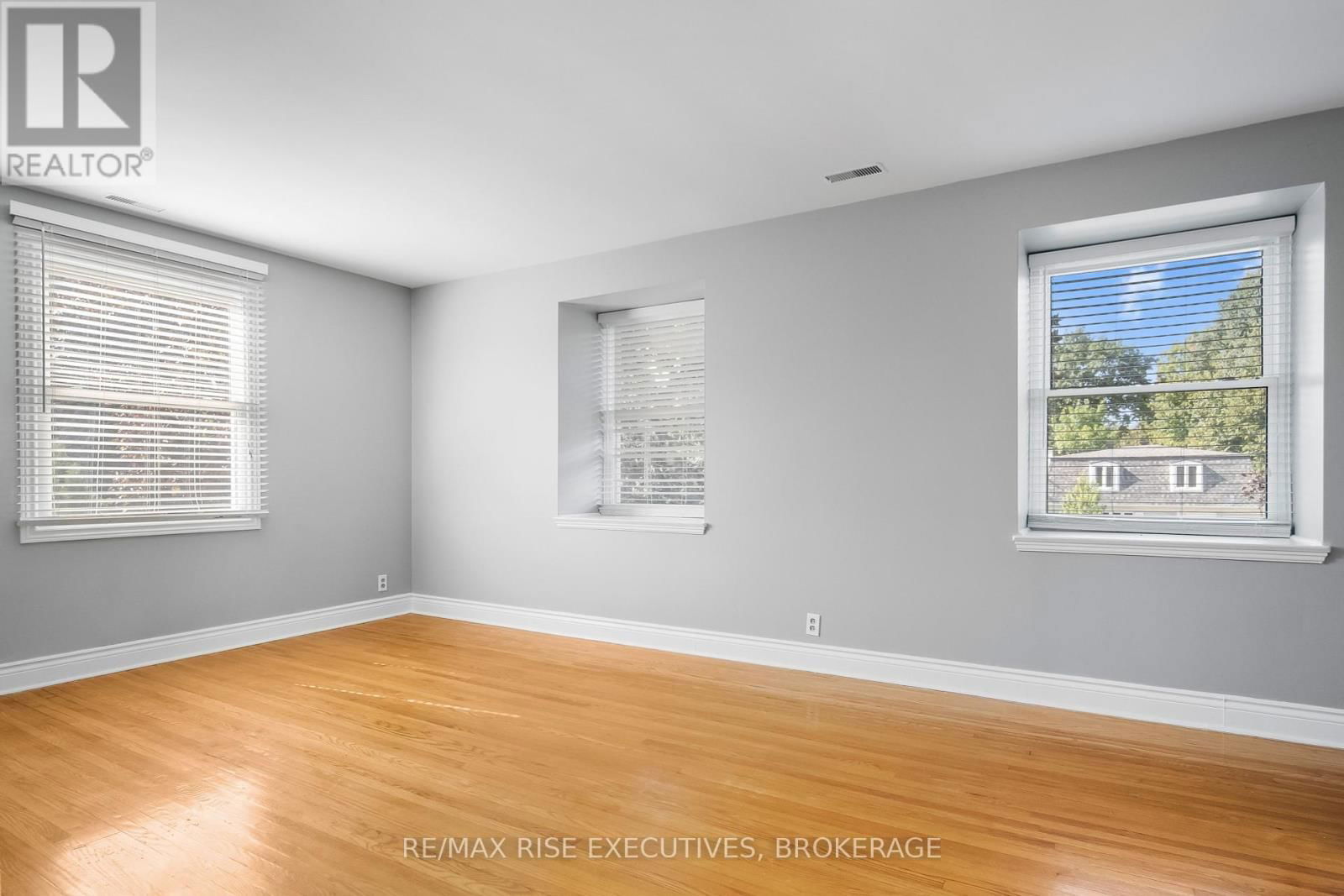 282 WELBORNE AVENUE Image 27