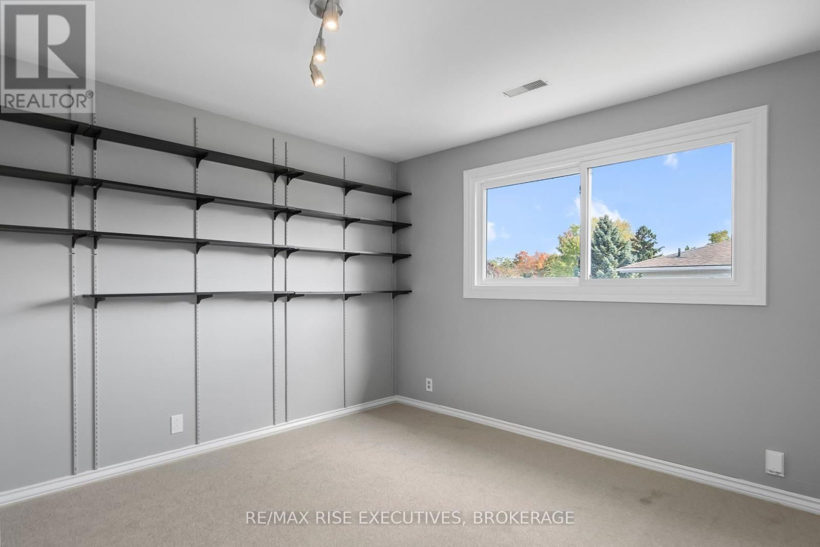 282 WELBORNE AVENUE Image 36