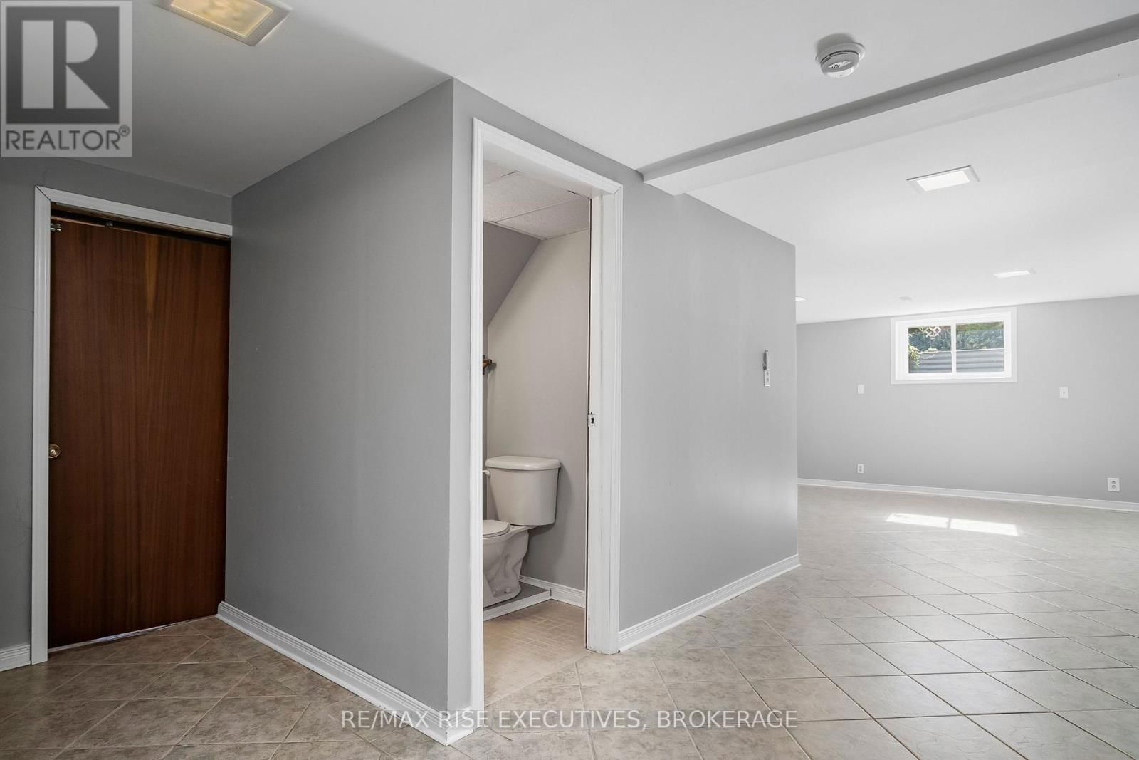 282 WELBORNE AVENUE Image 38