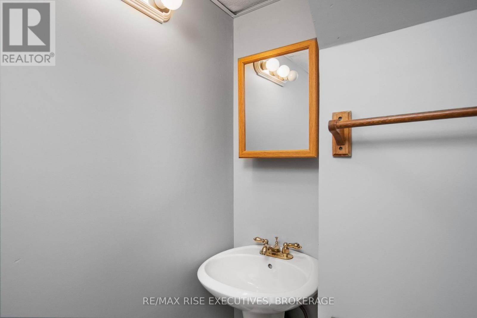 282 WELBORNE AVENUE Image 42