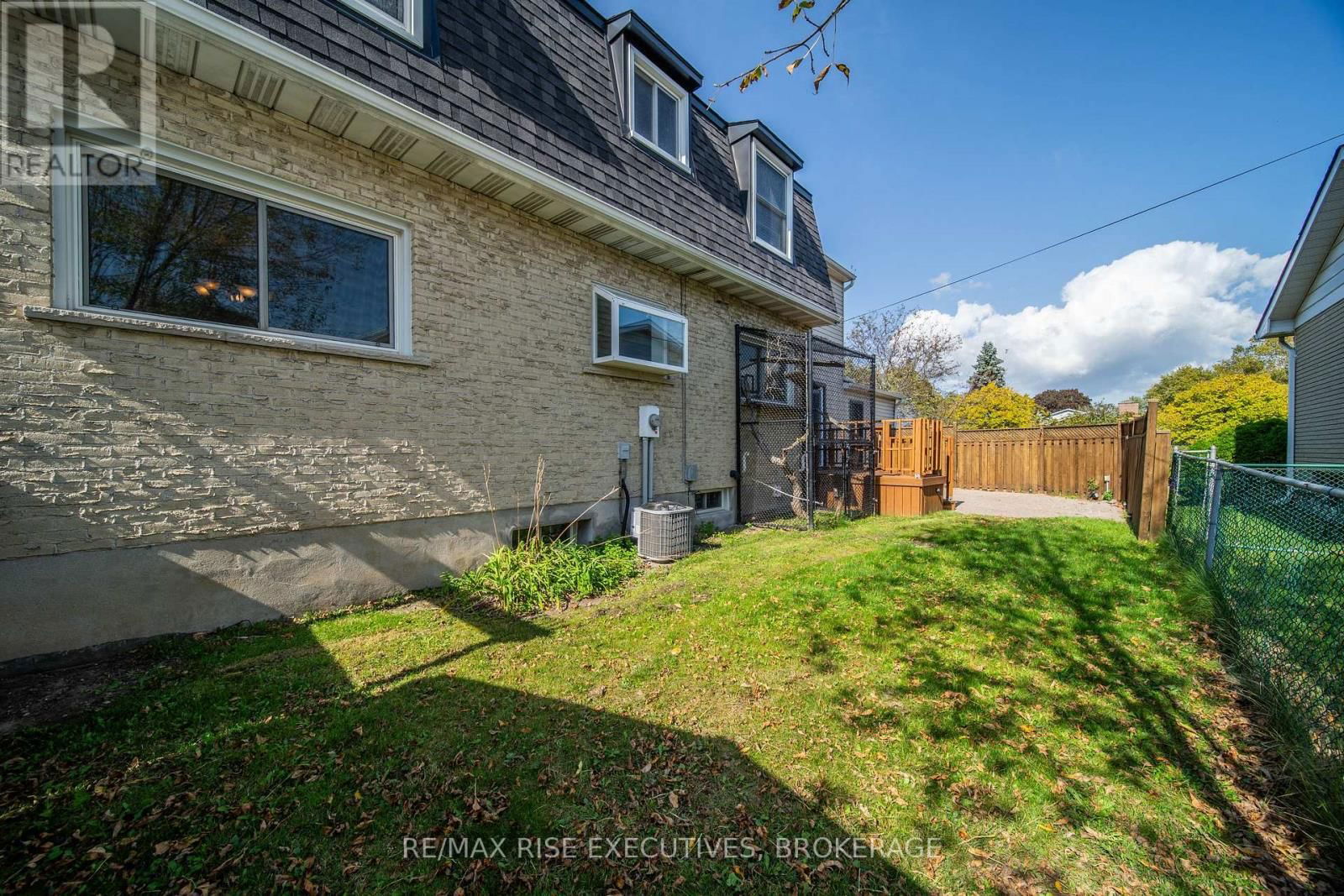 282 WELBORNE AVENUE Image 44