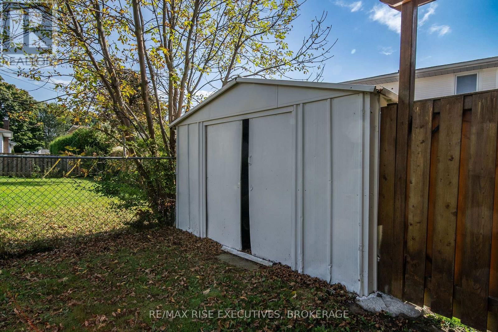282 WELBORNE AVENUE Image 49