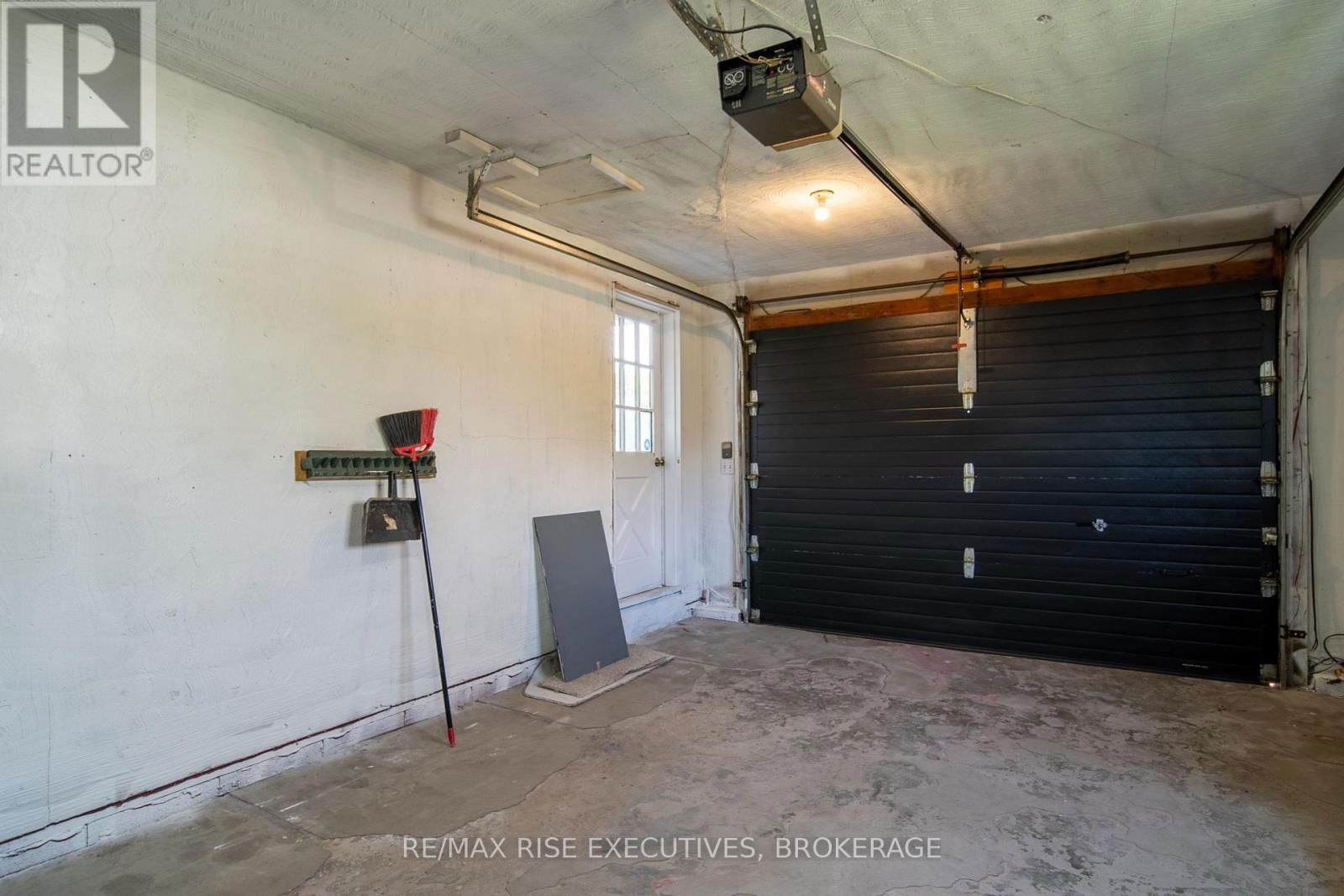 282 WELBORNE AVENUE Image 50