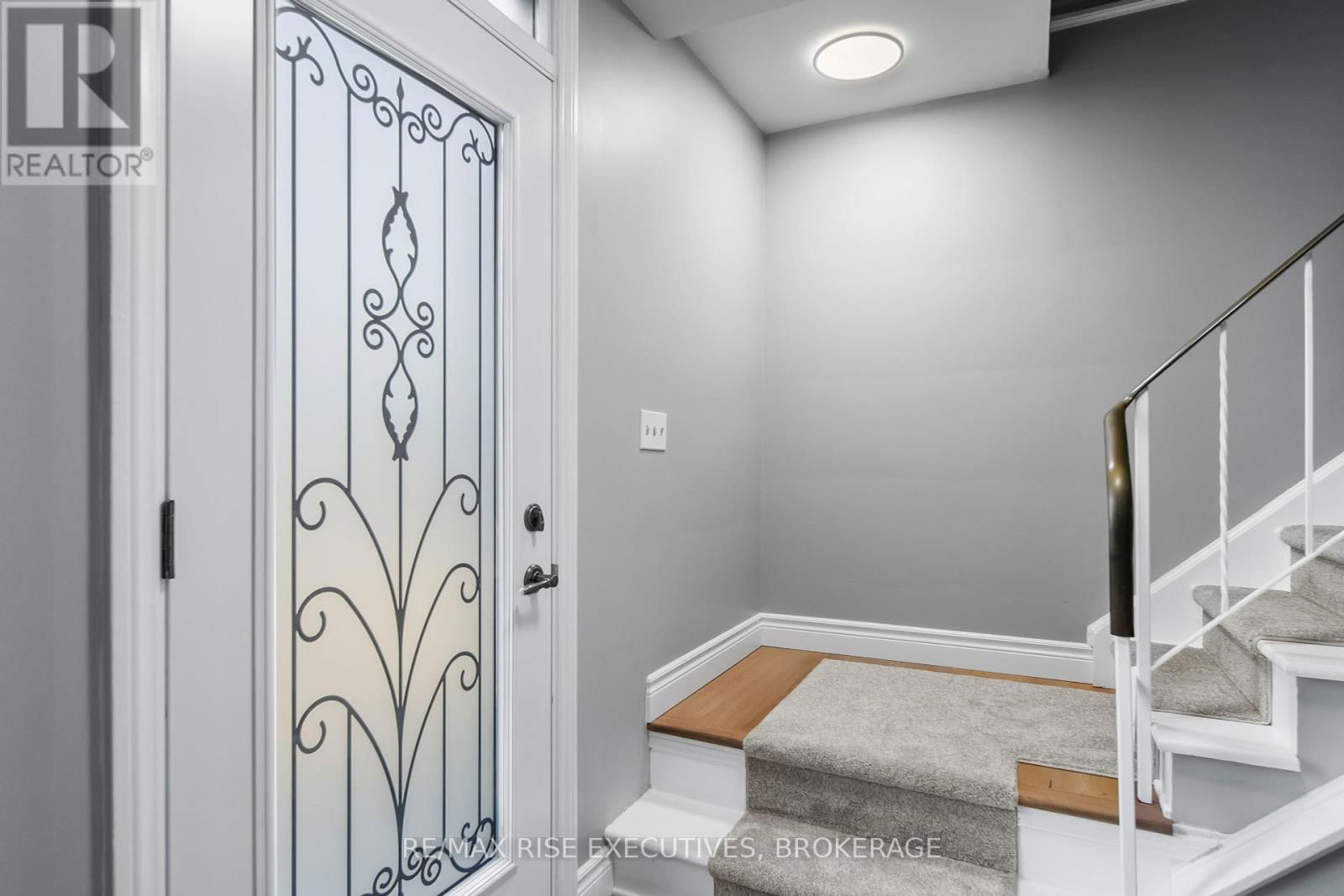 282 WELBORNE AVENUE Image 7