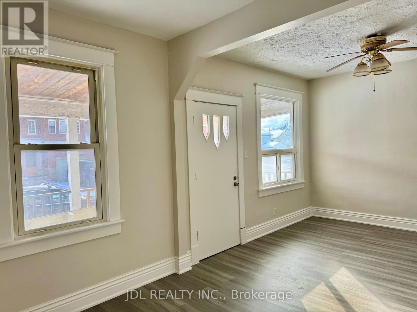 6269 ASH STREET Image 10