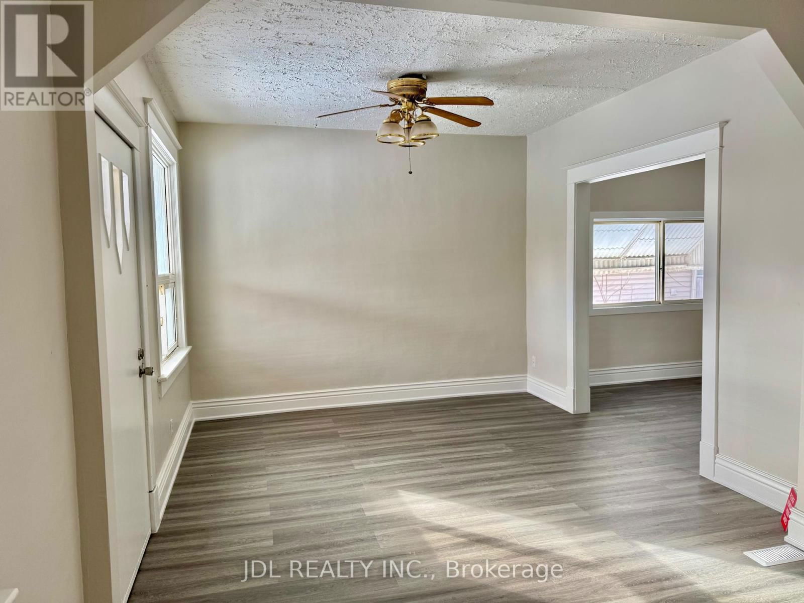 6269 ASH STREET Image 11