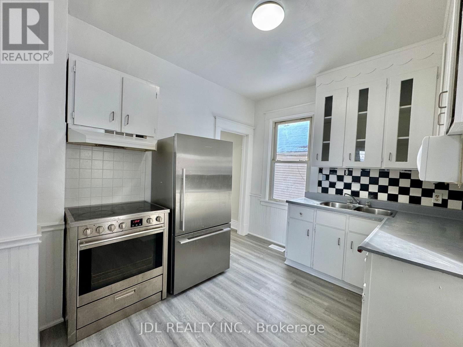 6269 ASH STREET Image 2