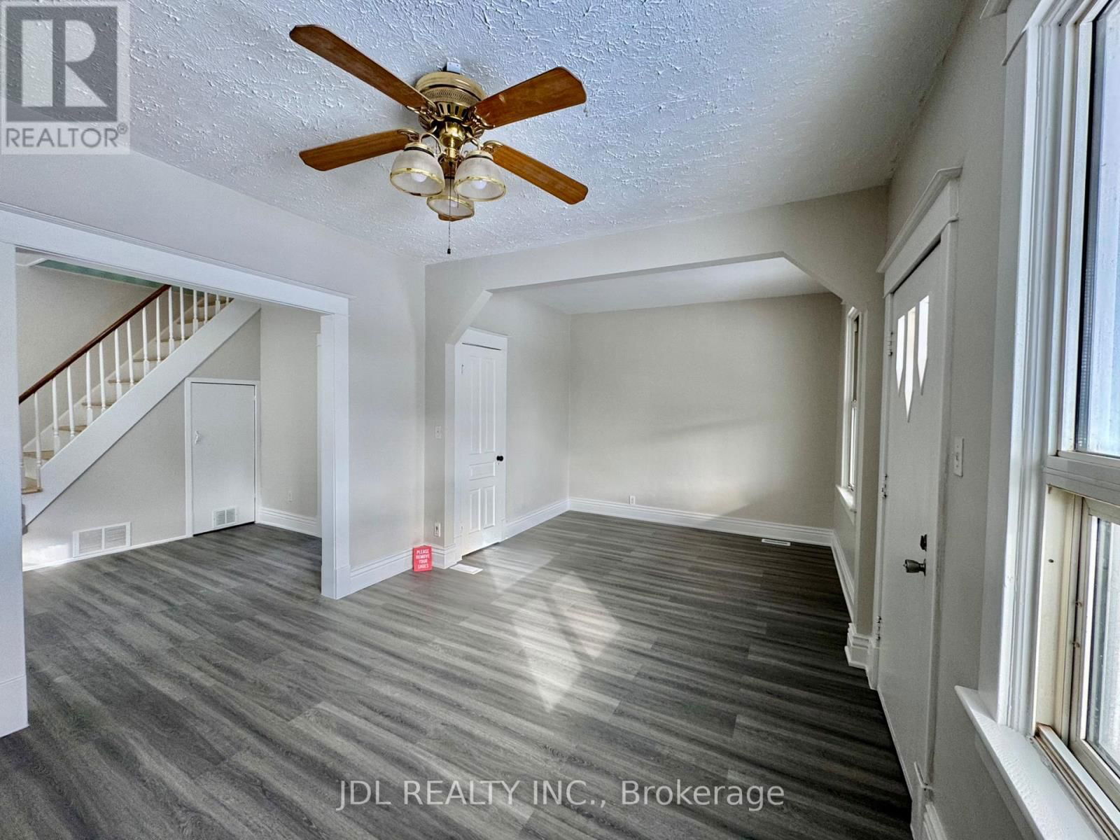 6269 ASH STREET Image 8