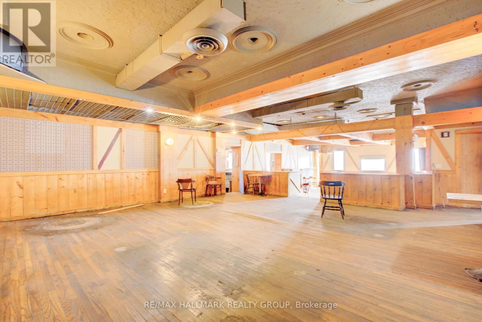 72 DANIEL STREET Image 11