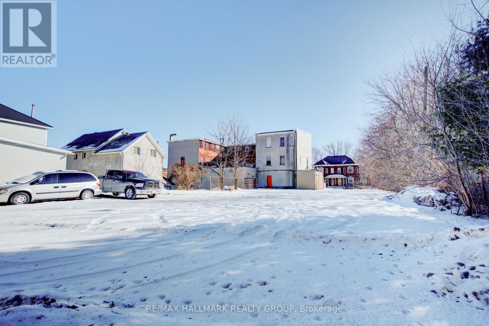72 DANIEL STREET Image 44