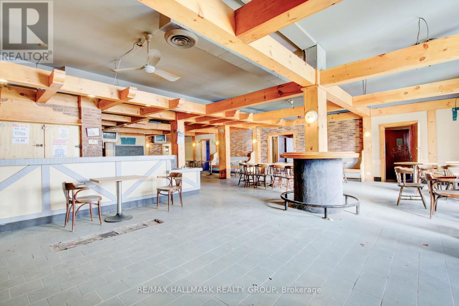 72 DANIEL STREET Image 9