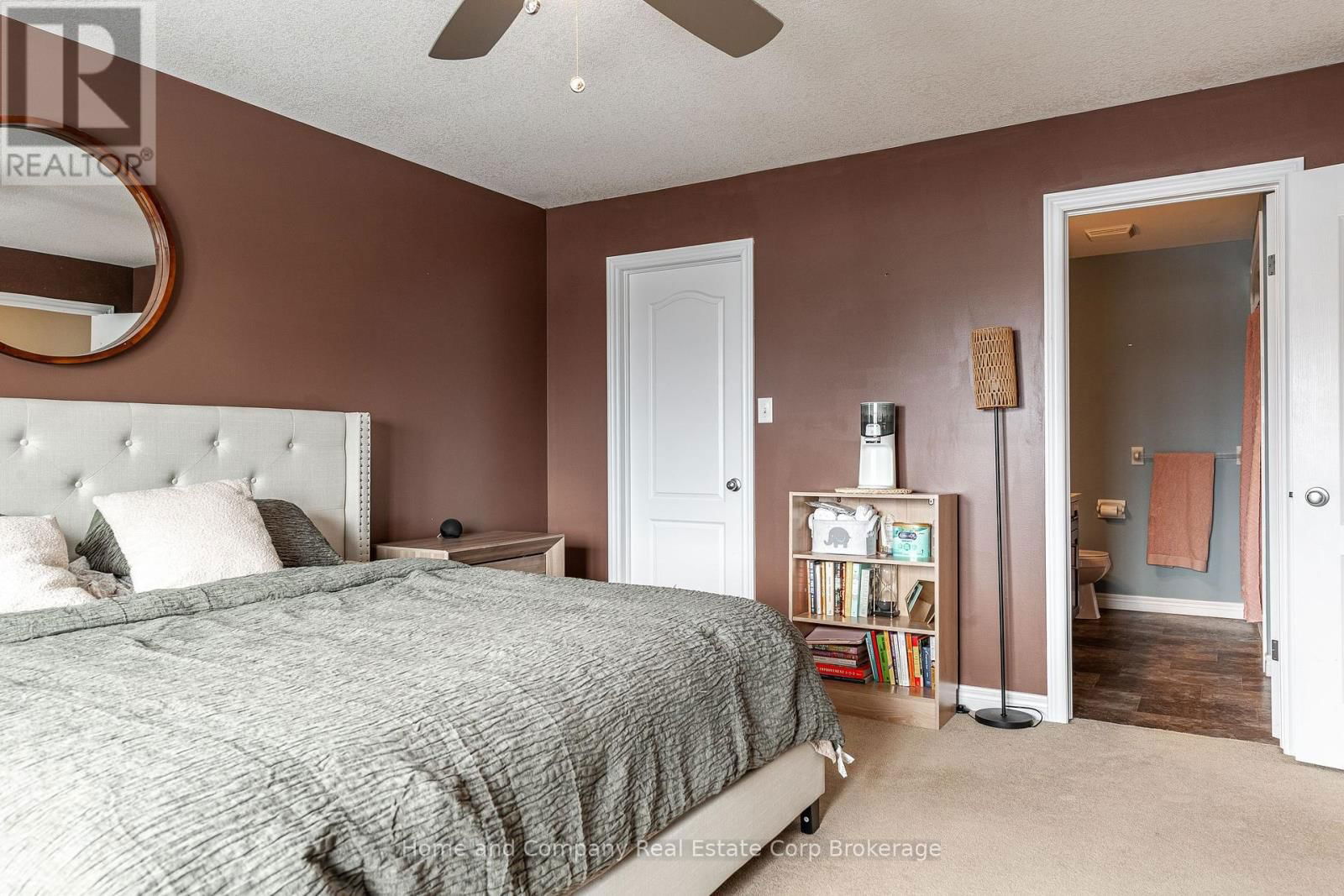 10 BROWN STREET Image 33