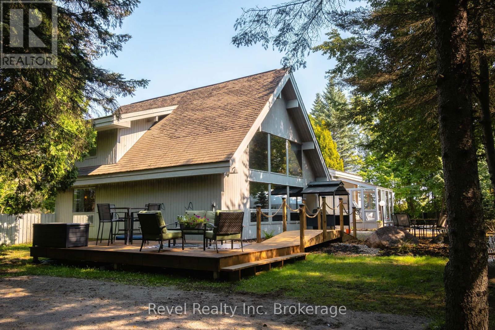 1753 SEYMOUR STREET Image 16