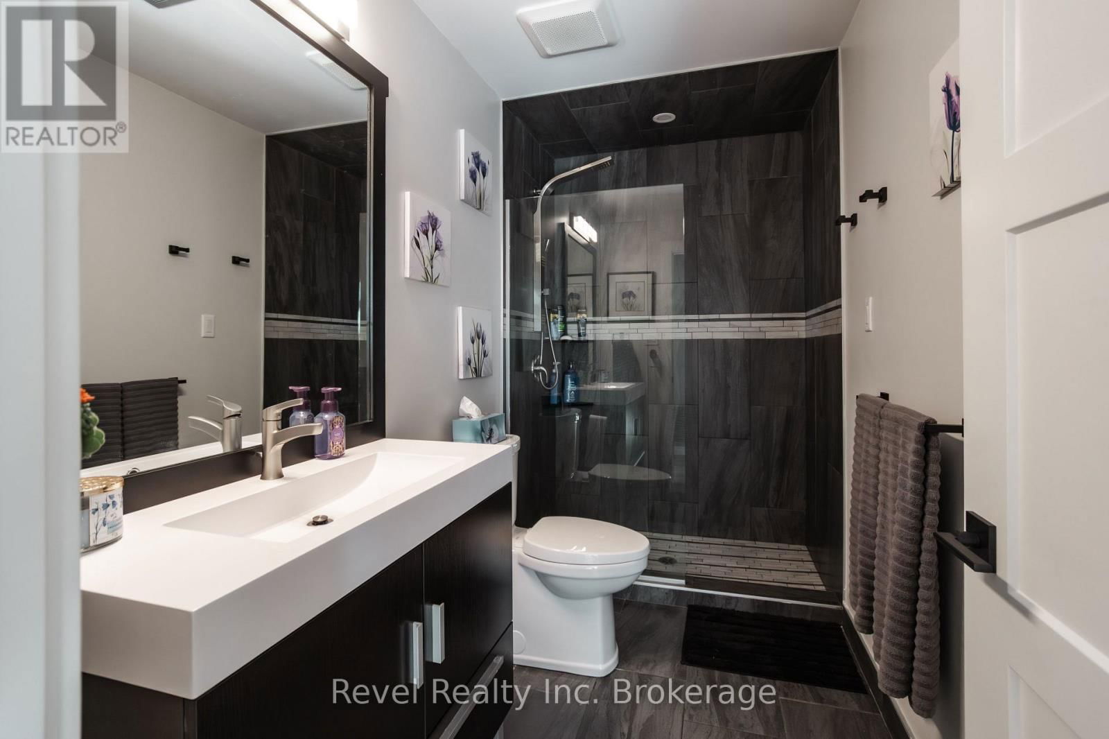 1753 SEYMOUR STREET Image 23