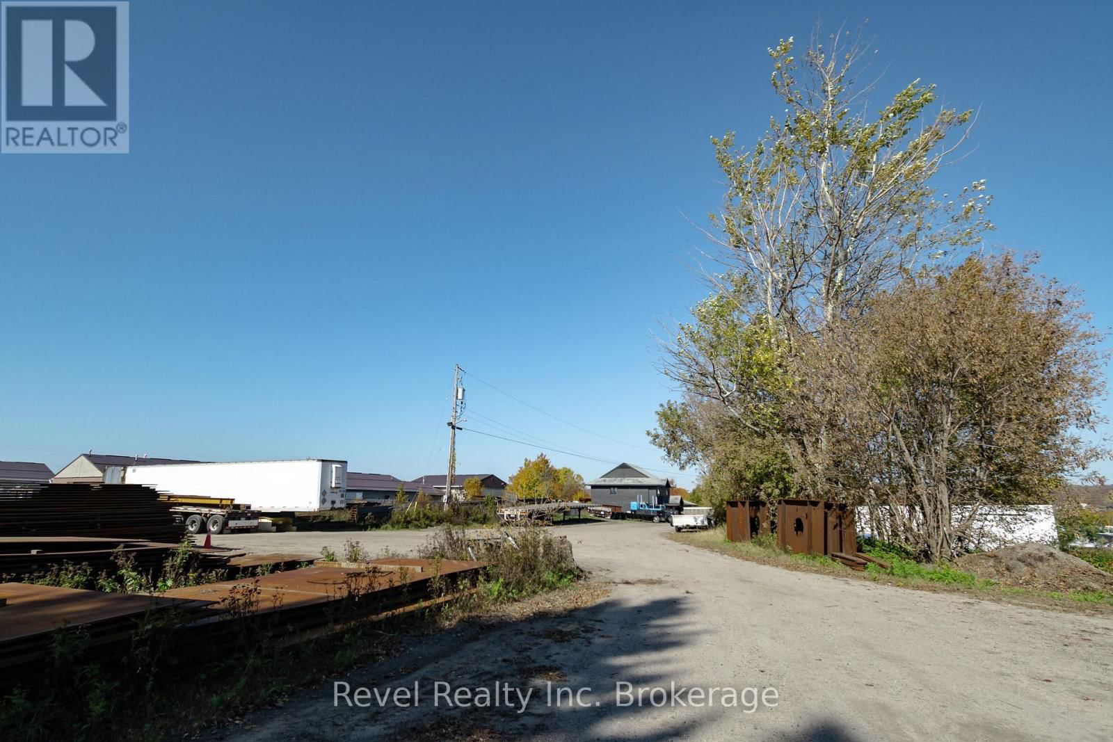 1753 SEYMOUR STREET Image 39