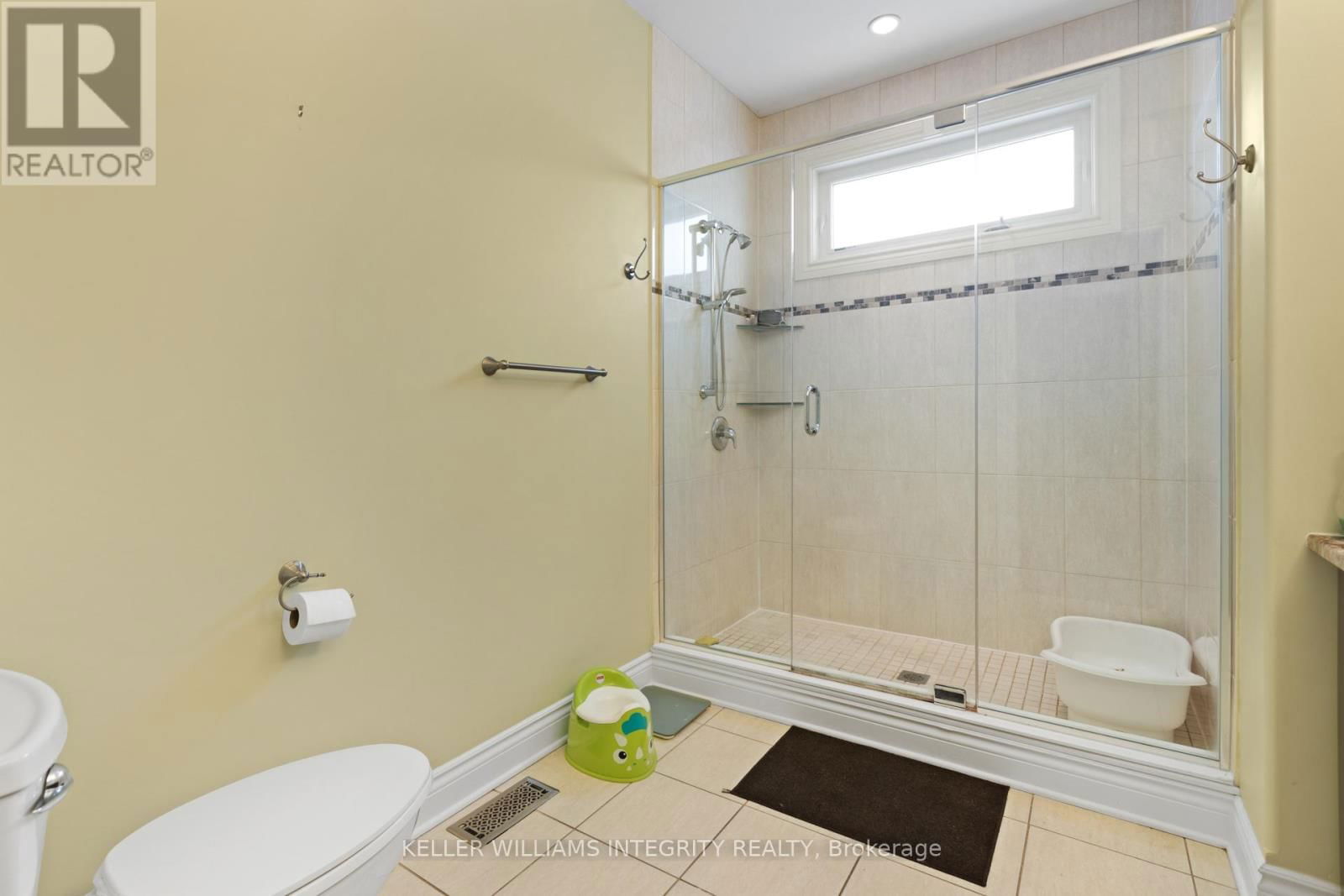 101 THIVIERGE COURT Image 24