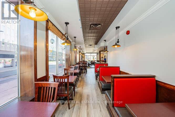 219 QUEENS AVENUE Image 7