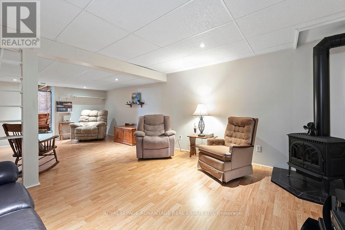 55 VAN HORNE AVENUE Image 21