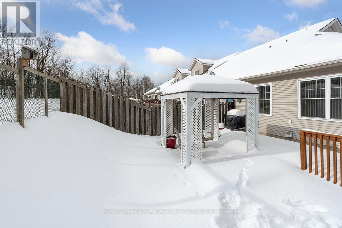 55 VAN HORNE AVENUE Image 25