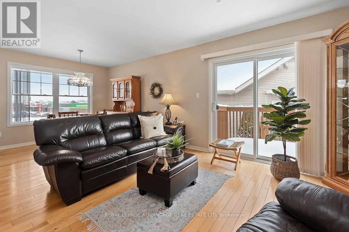 55 VAN HORNE AVENUE Image 4