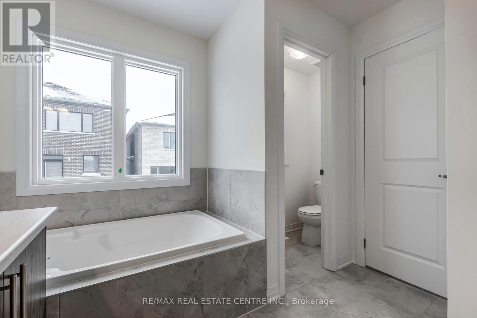 14 TYLER AVENUE Image 14