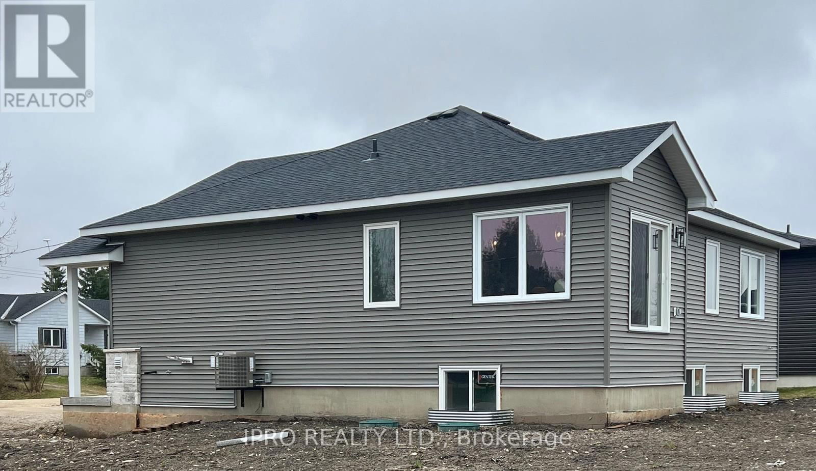 119 ELDER STREET Image 36