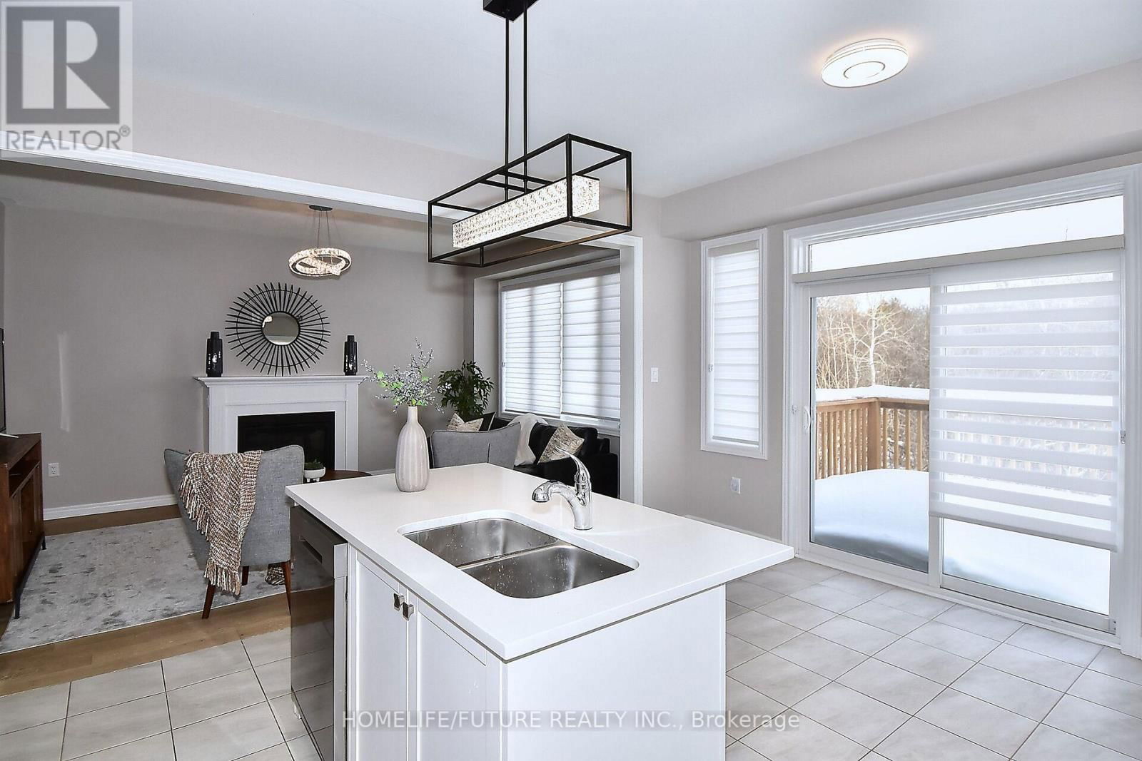656 LEMAY GROVE Image 11