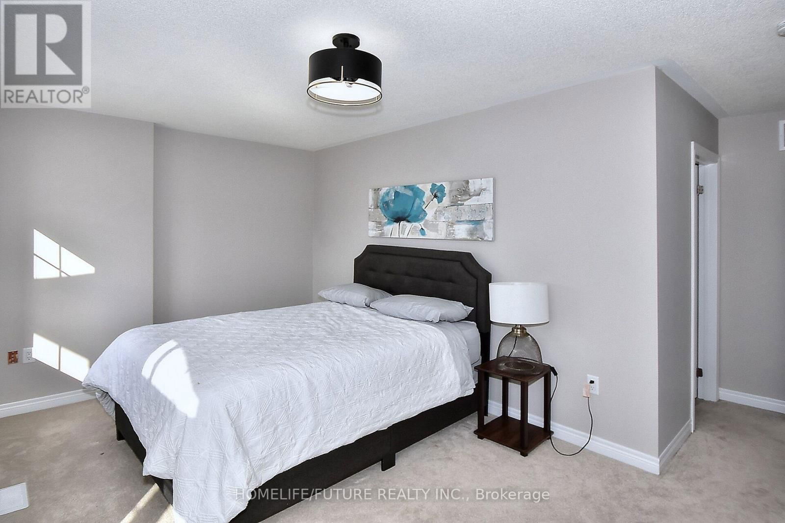 656 LEMAY GROVE Image 26