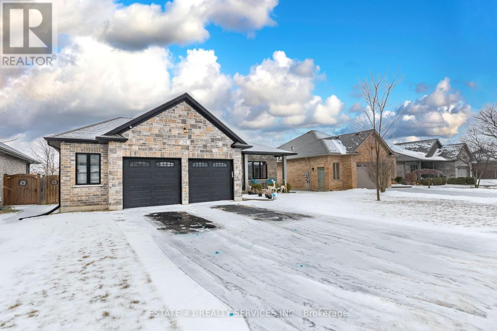 54 TAN AVENUE Image 1