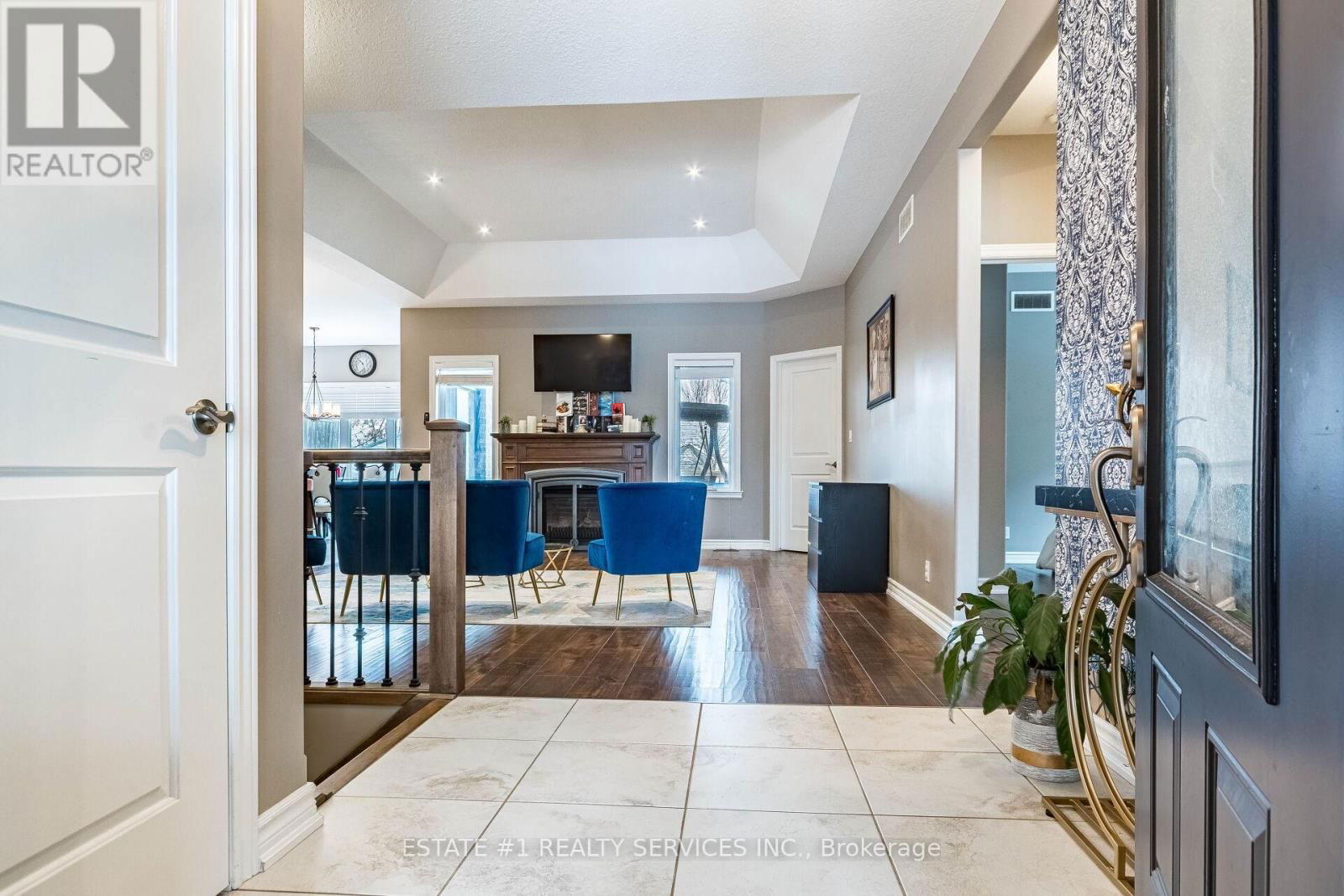 54 TAN AVENUE Image 3
