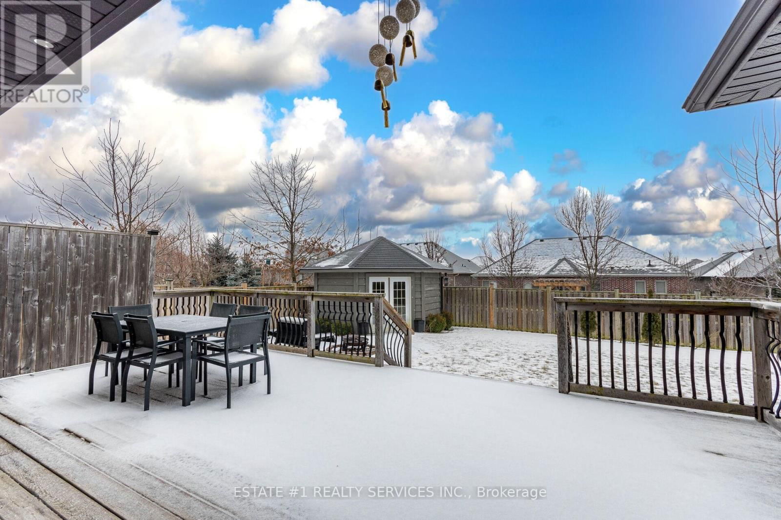 54 TAN AVENUE Image 37