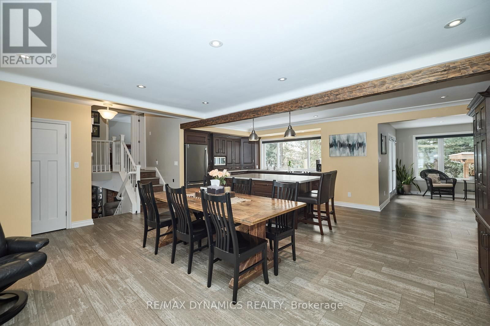 506 MEMORIAL DRIVE Image 11
