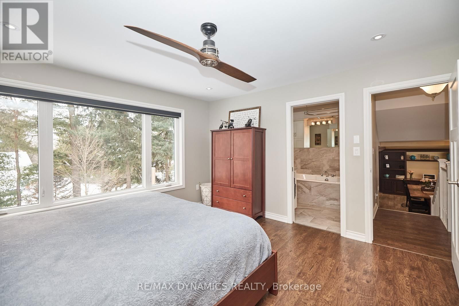 506 MEMORIAL DRIVE Image 15