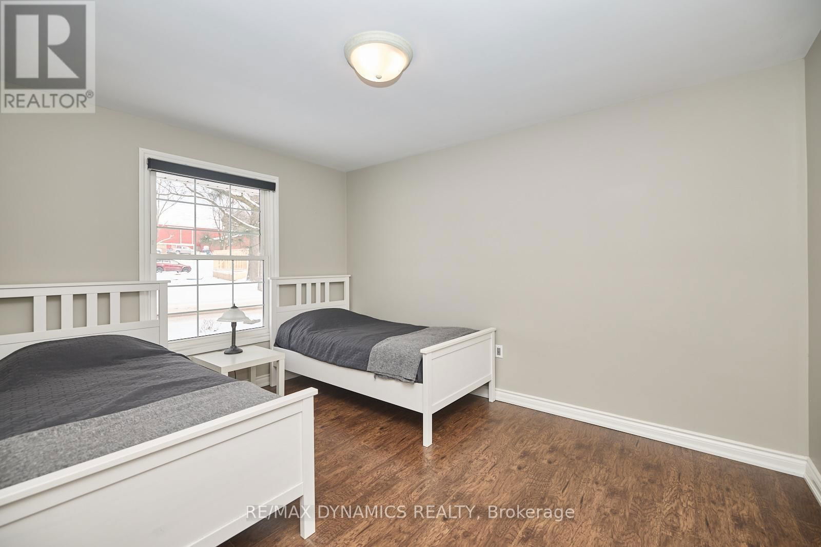 506 MEMORIAL DRIVE Image 17