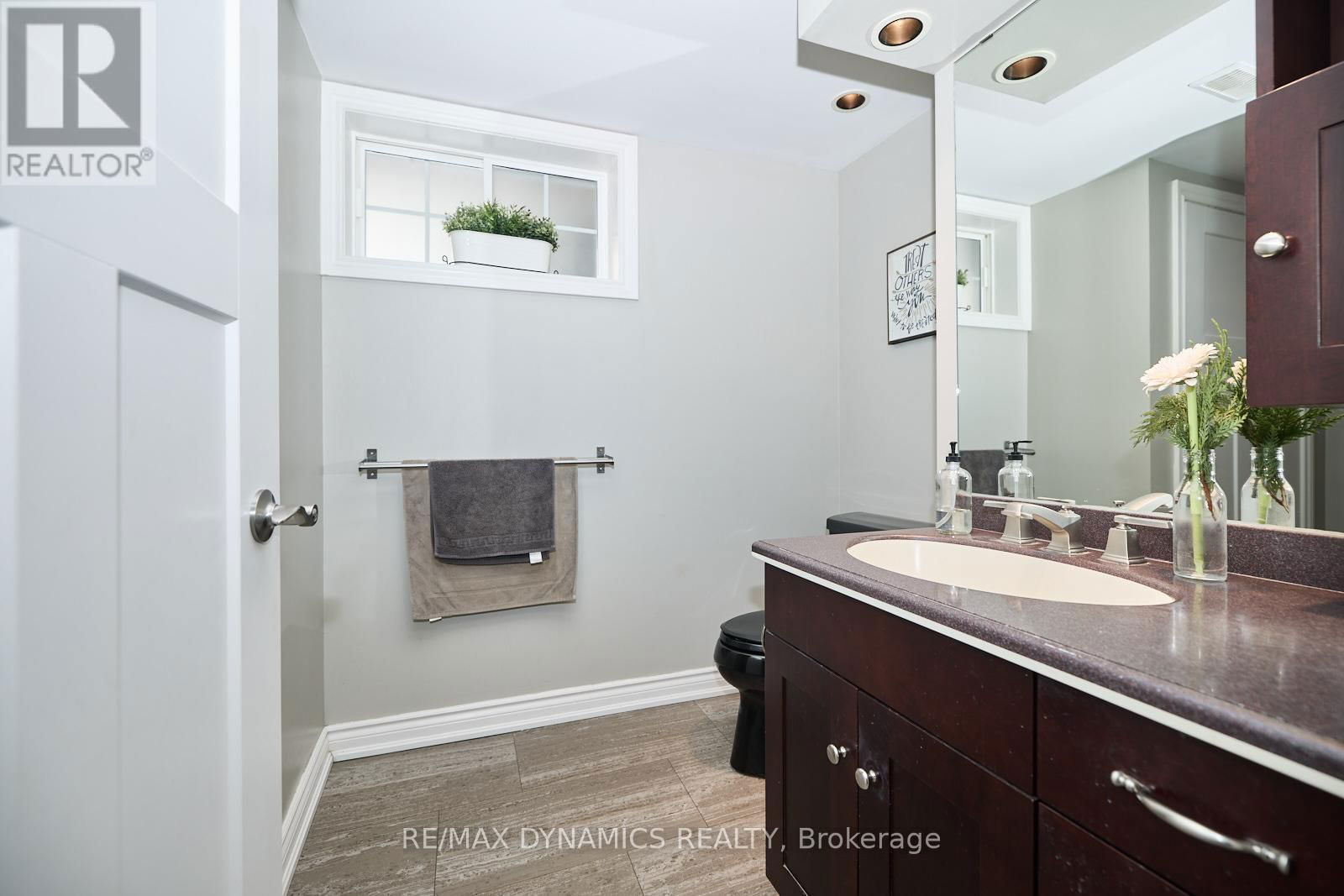 506 MEMORIAL DRIVE Image 21