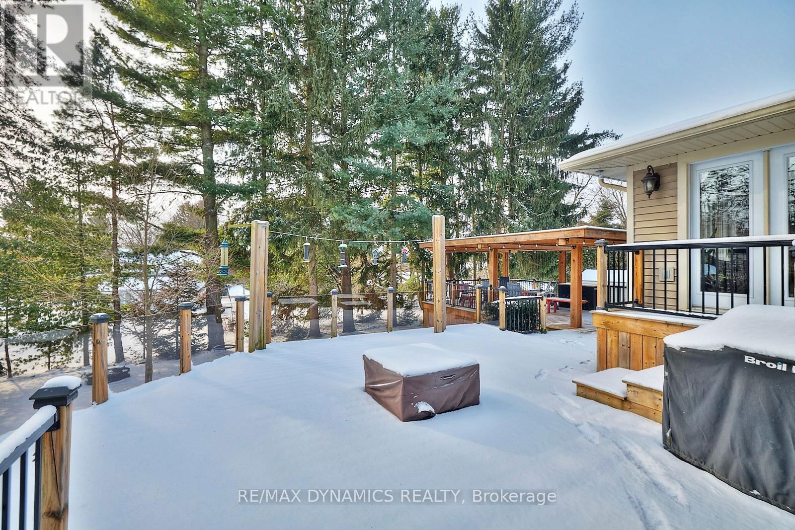 506 MEMORIAL DRIVE Image 30
