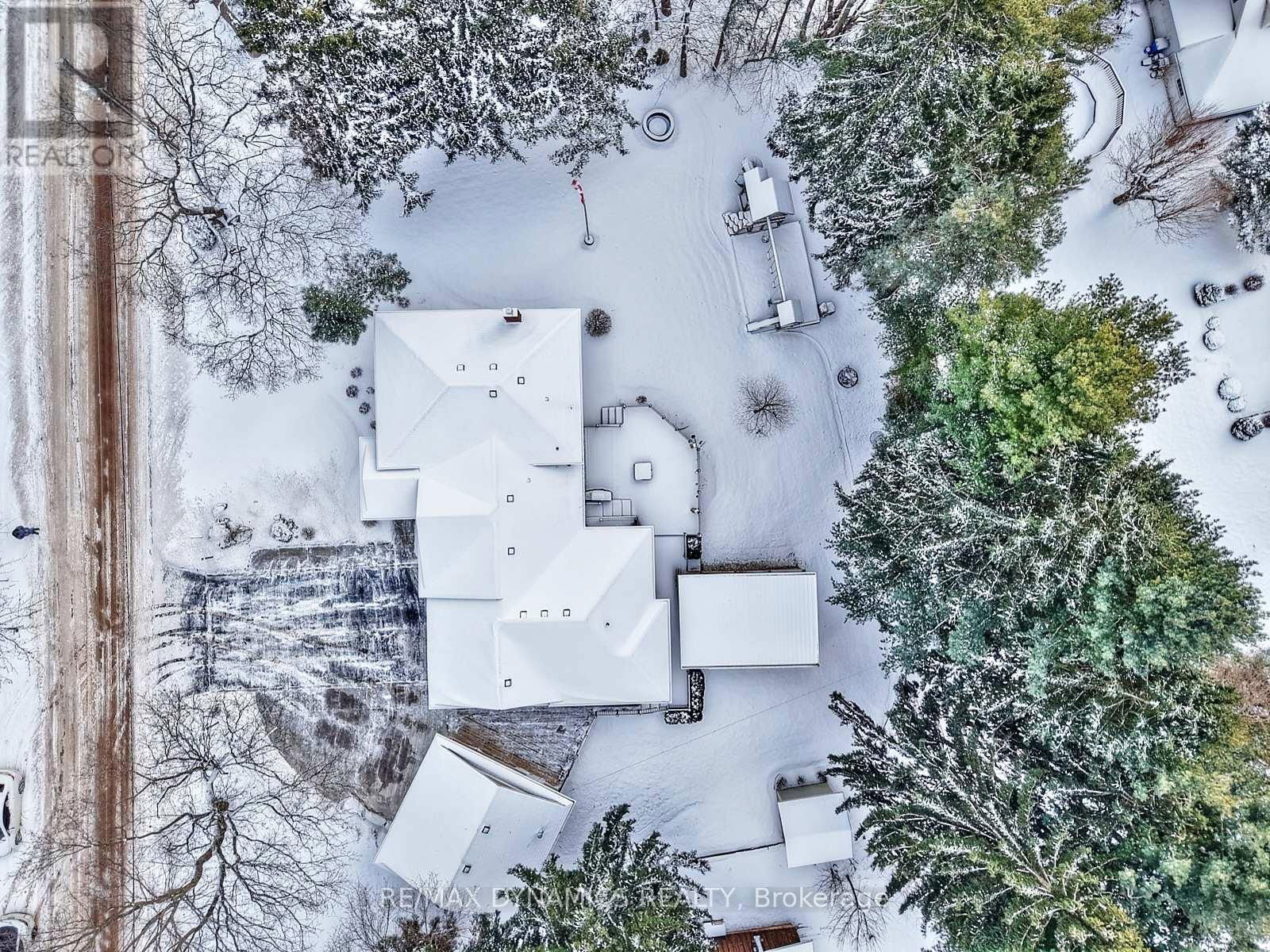 506 MEMORIAL DRIVE Image 36