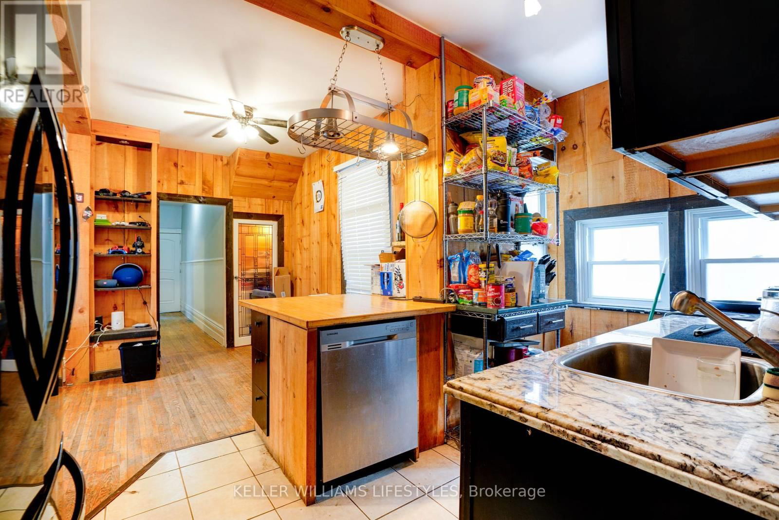 MAIN - 92 KENT STREET Image 10