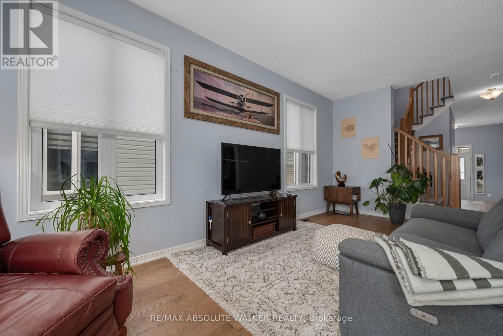 545 TULIP TREE WAY Image 11