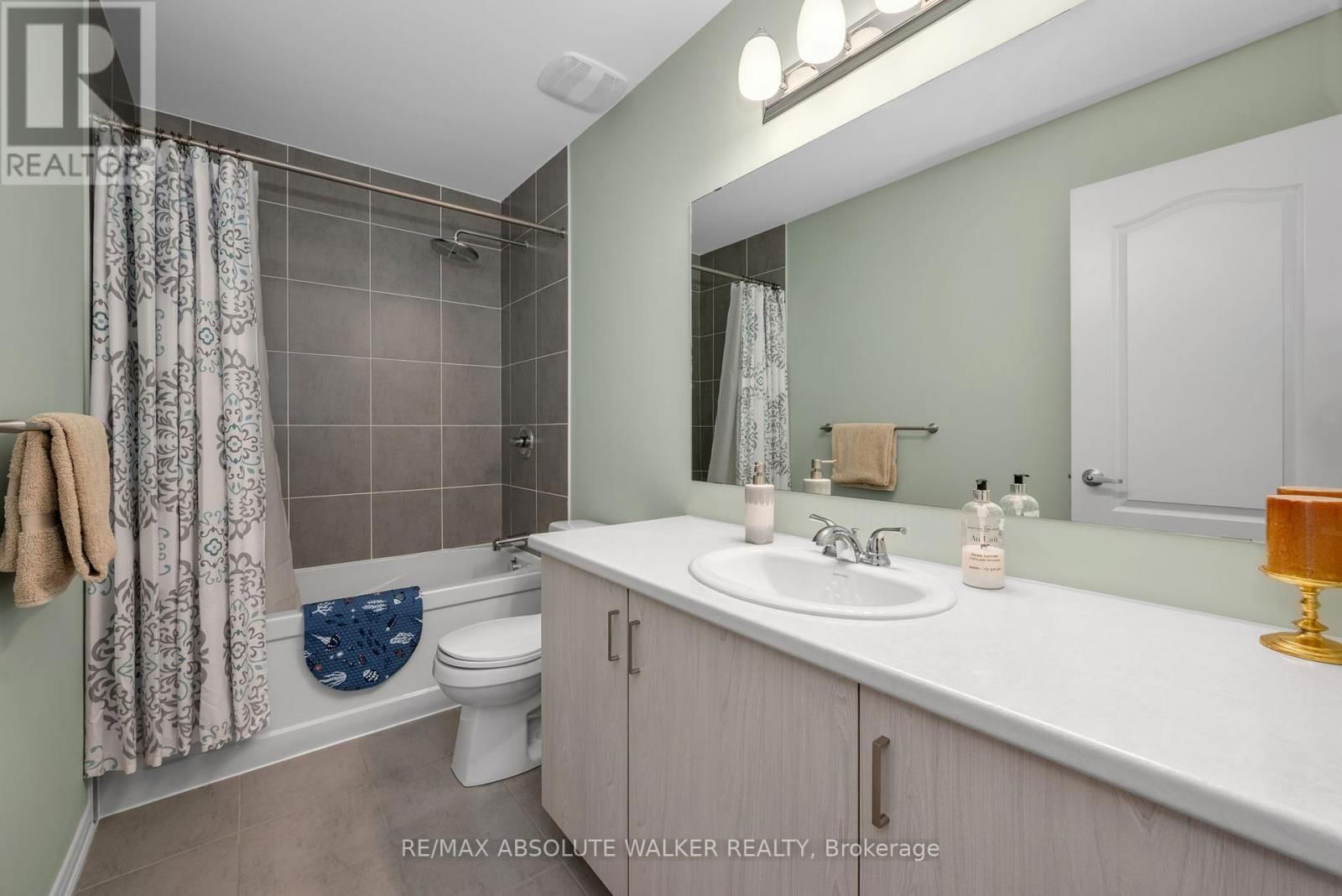 545 TULIP TREE WAY Image 37