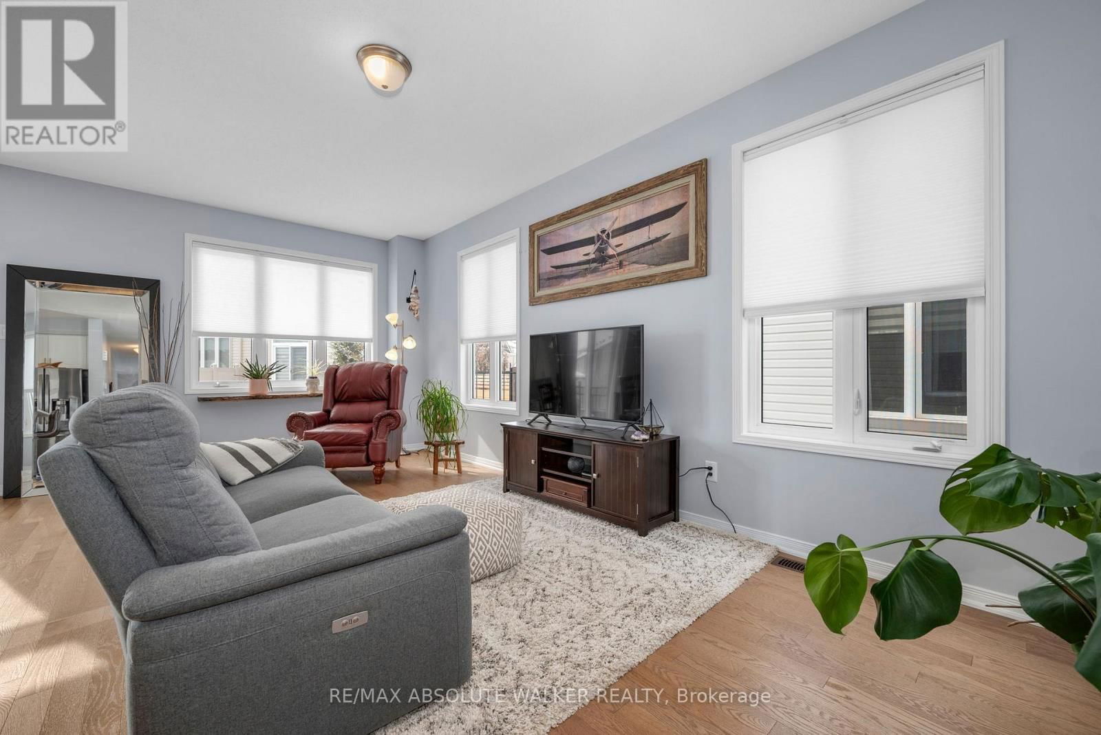 545 TULIP TREE WAY Image 8